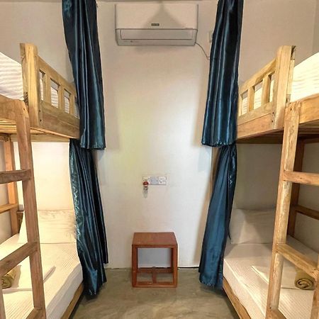 Agra Arugambay Hostel Vịnh Arugam Ngoại thất bức ảnh