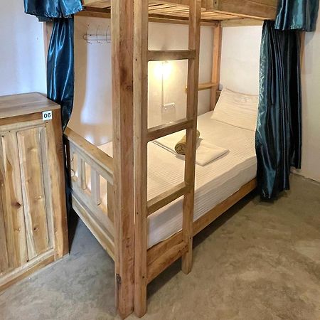 Agra Arugambay Hostel Vịnh Arugam Ngoại thất bức ảnh