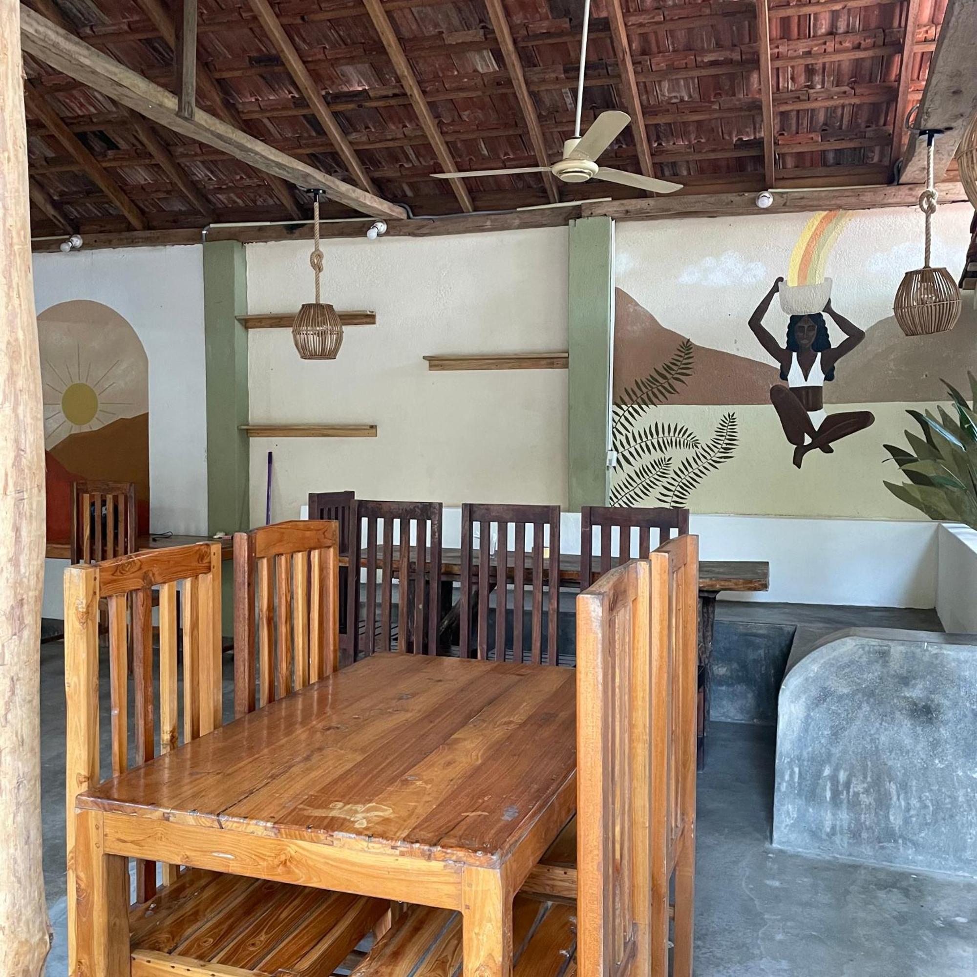 Agra Arugambay Hostel Vịnh Arugam Ngoại thất bức ảnh