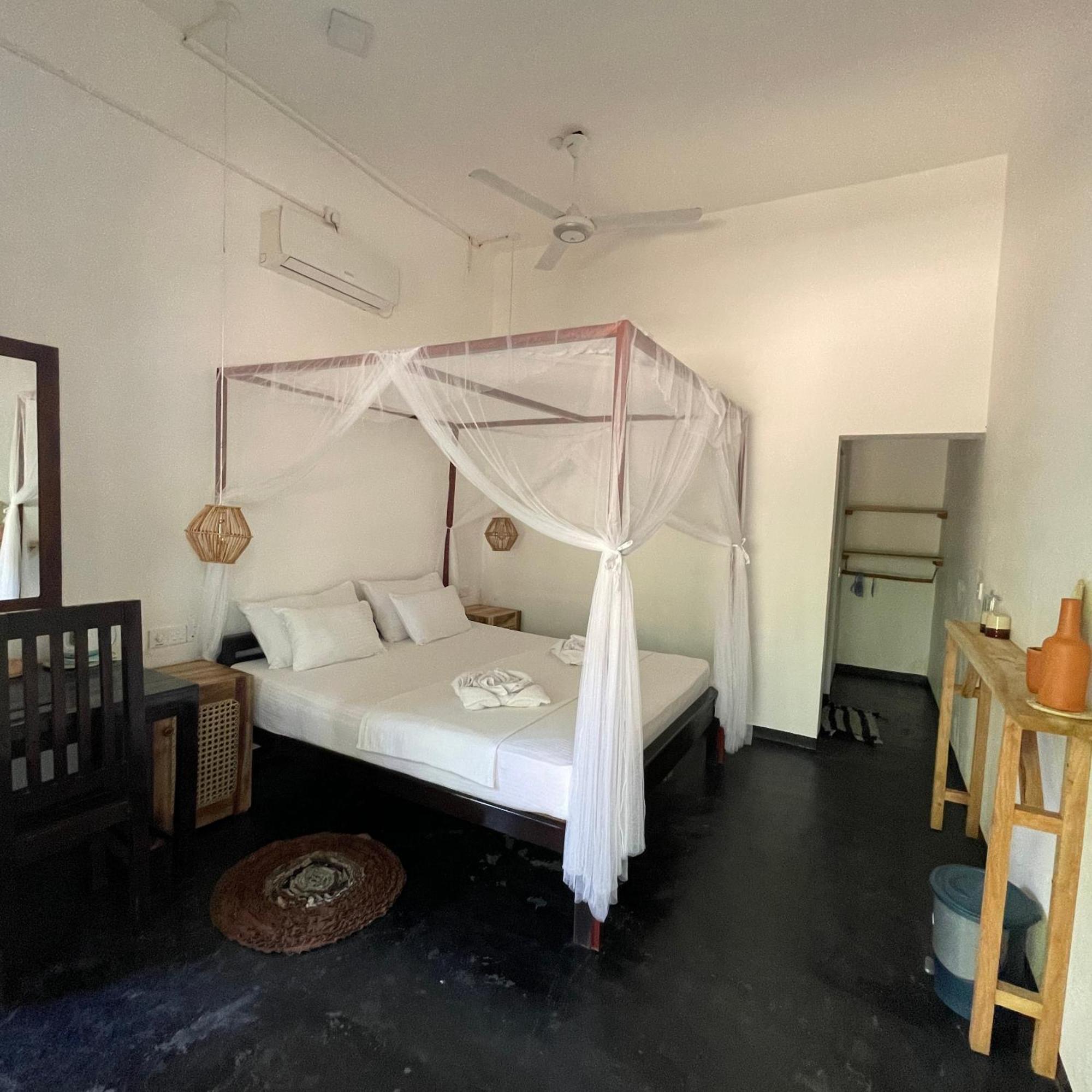 Agra Arugambay Hostel Vịnh Arugam Ngoại thất bức ảnh
