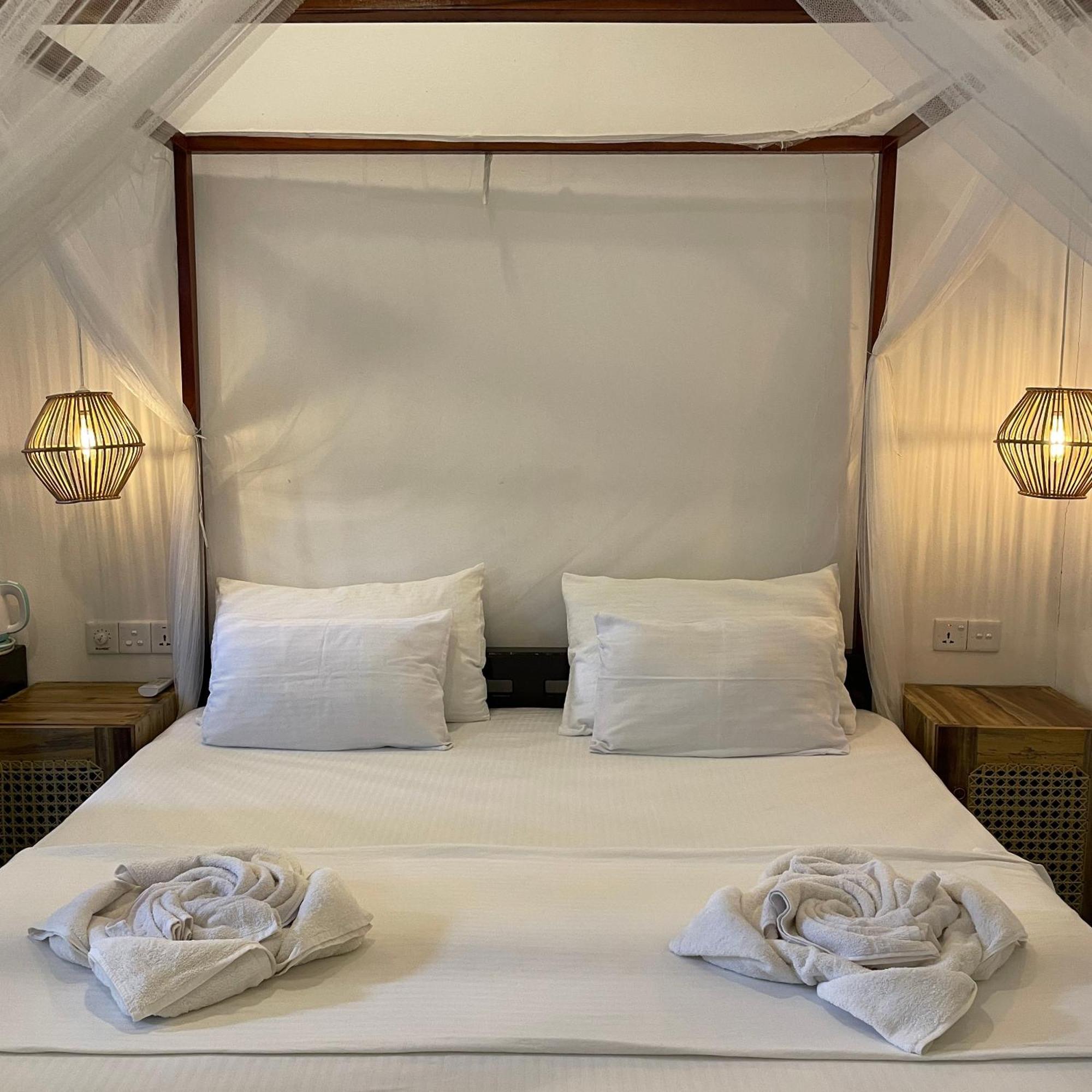 Agra Arugambay Hostel Vịnh Arugam Ngoại thất bức ảnh