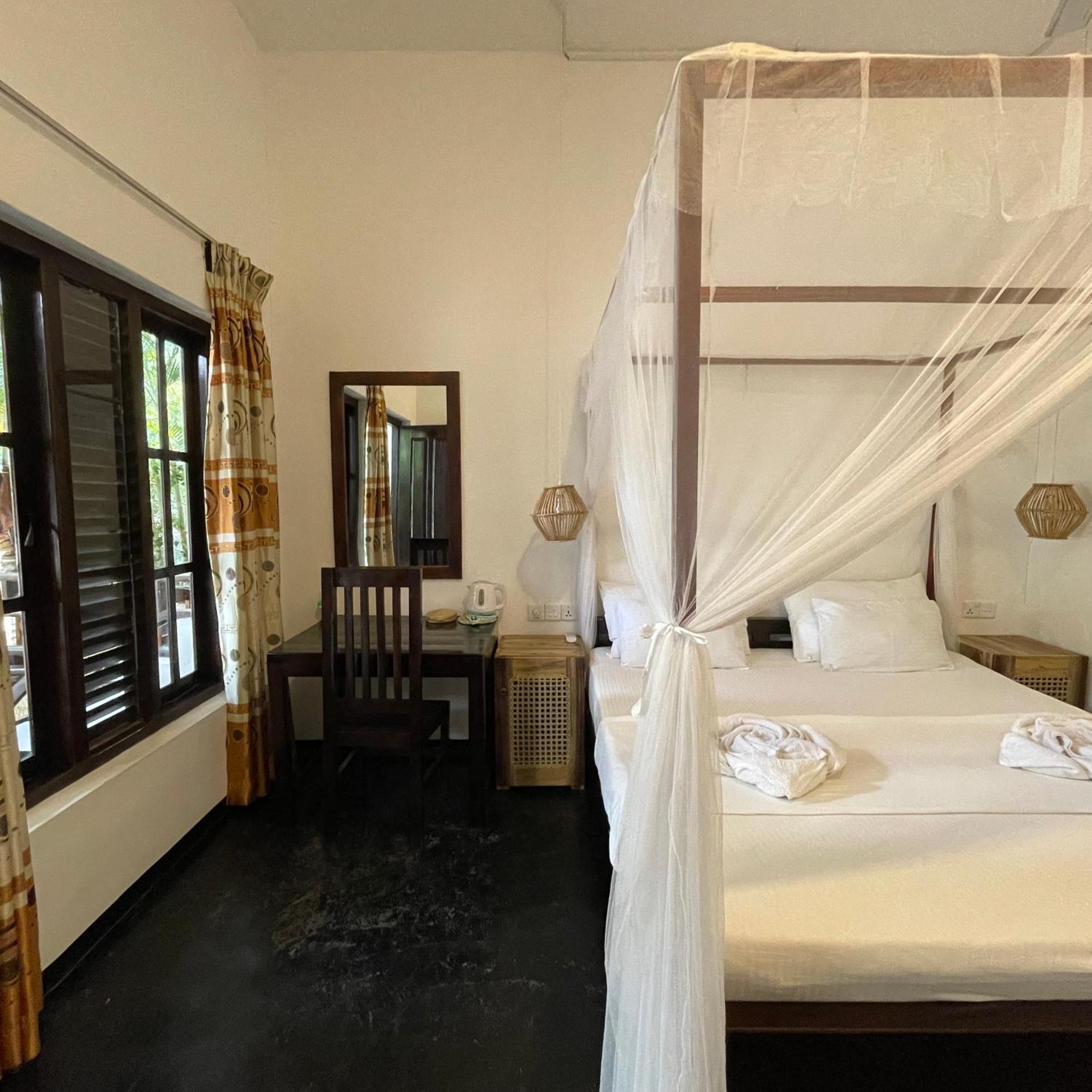 Agra Arugambay Hostel Vịnh Arugam Ngoại thất bức ảnh